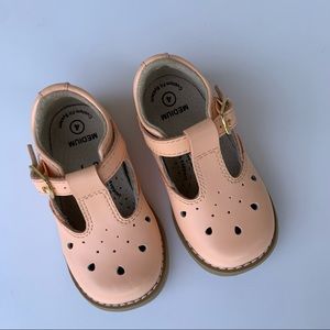 New - Footmates Harper T-Strap - Creamsicle - 4